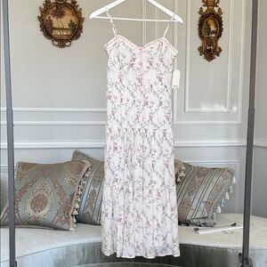 Trixxi Pink and White Floral Maxi Dress size Small NWT